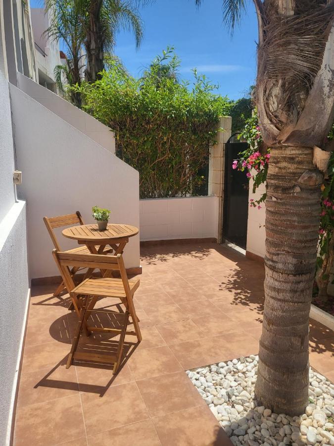 ¡Bajo Precioso Con Salida Directa A La Piscina Comunitaria En Paraiso De Vera! Luaran gambar